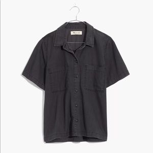 Madewell Denim Short-Sleeve Button-Up Shirt in Lunar Wash